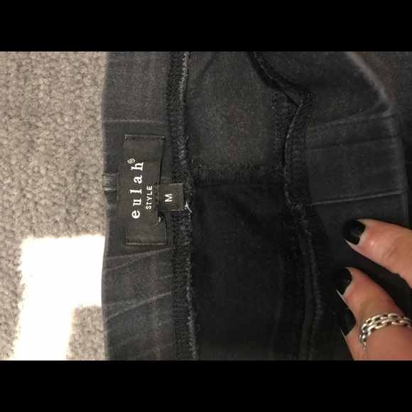 Super soft and stretchy moto leggings - Picture 4 of 6